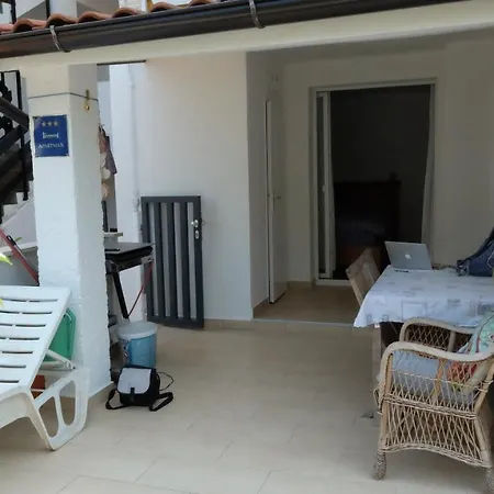 Patrick Apartment *